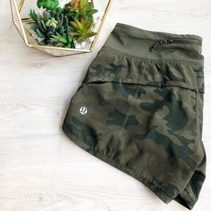 Lululemon Green Camo Speed Shorts Size 2